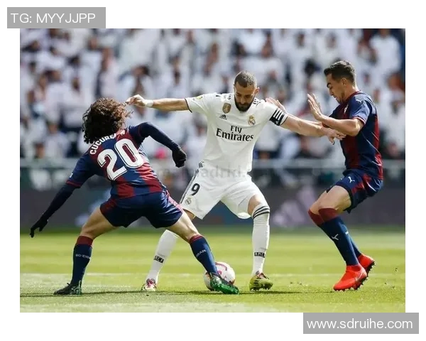 埃瓦尔主场迎战皇马精彩直播全程回顾与分析